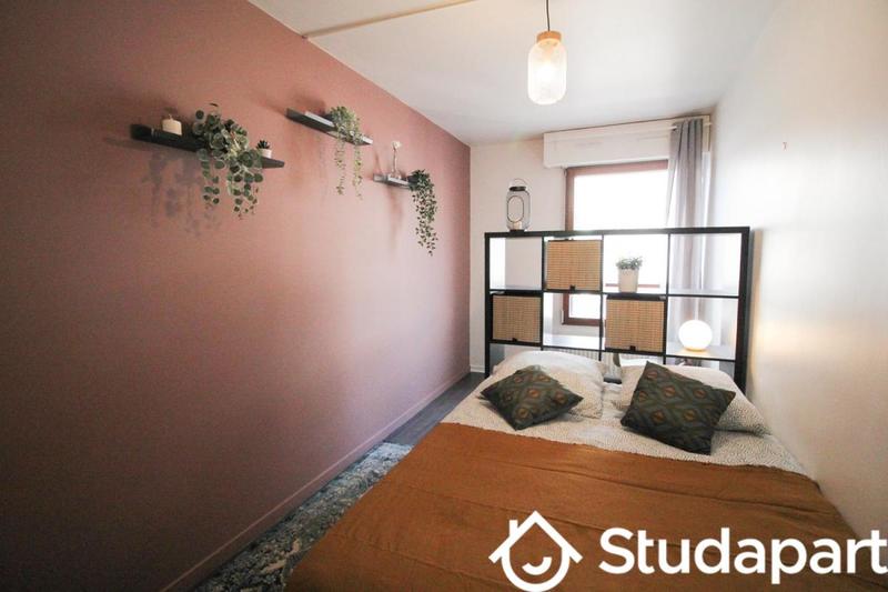 Chambre - 10 m² - 1 pièce