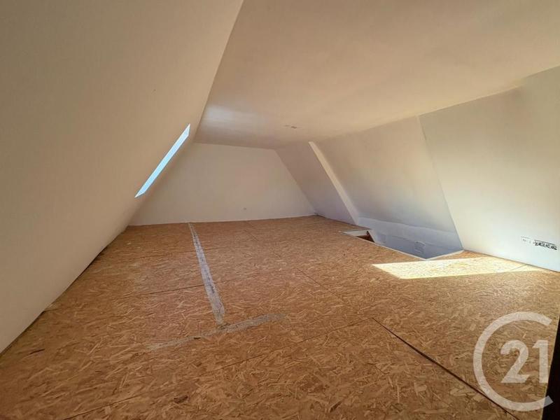 Maison - 146 m² - 5 pièces