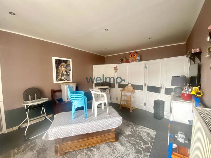 Maison - 230 m² - 9 pièces