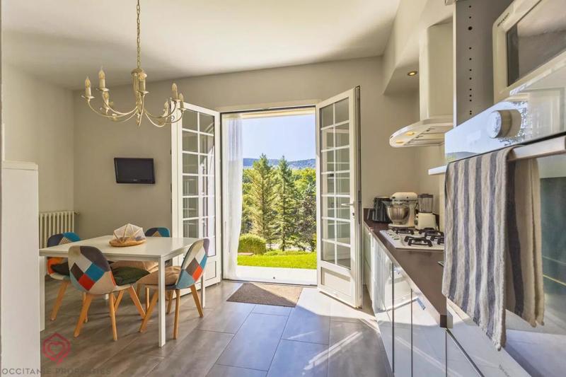 Villa - 203 m² - 7 pièces