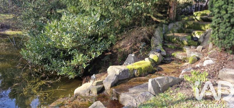 Maison - 180 m² - 10 pièces