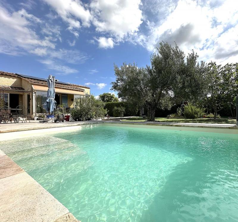 Maison - 105 m² - 4 pièces