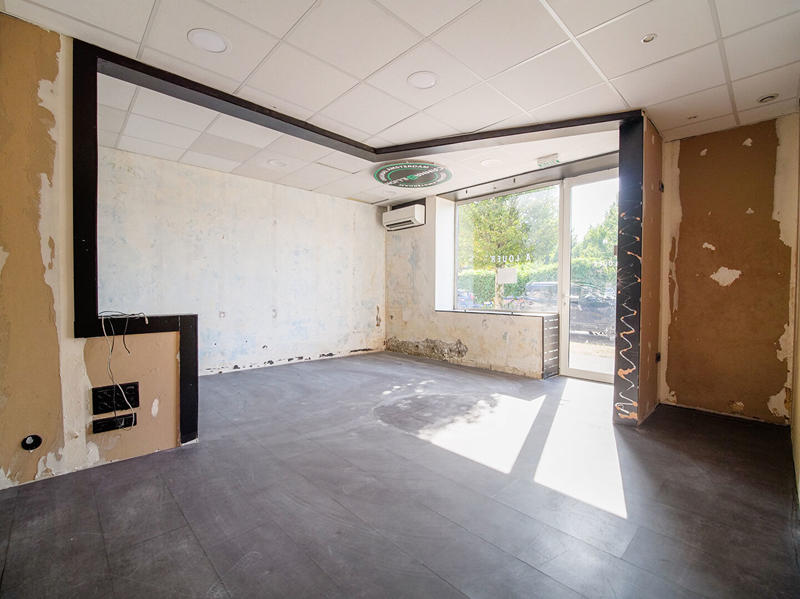 Local d'activité / Entrepôt - 39 m² - 2 pièces