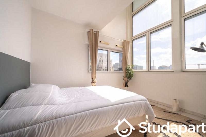 Chambre - 10 m² - 1 pièce