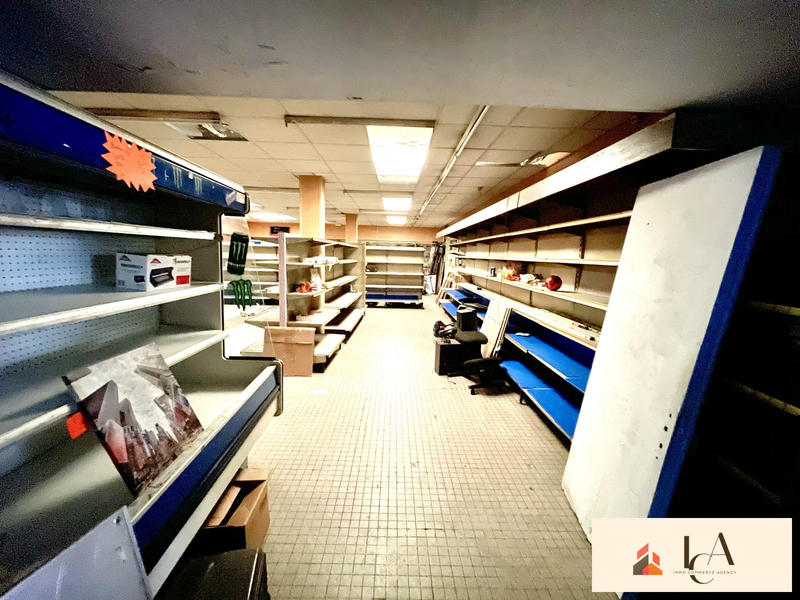 Local commercial - 226 m²