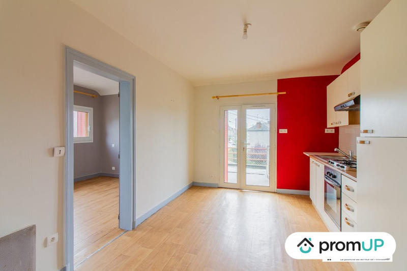 Maison - 240 m² - 8 pièces