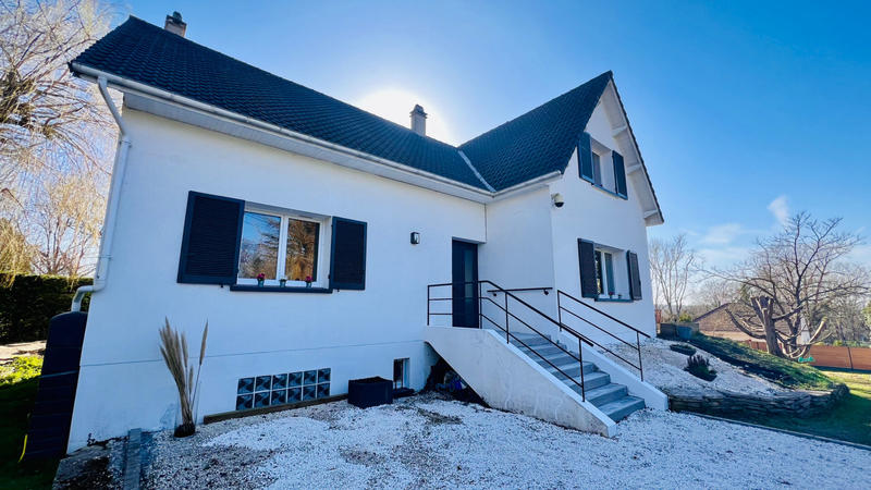 Maison - 186 m² - 7 pièces