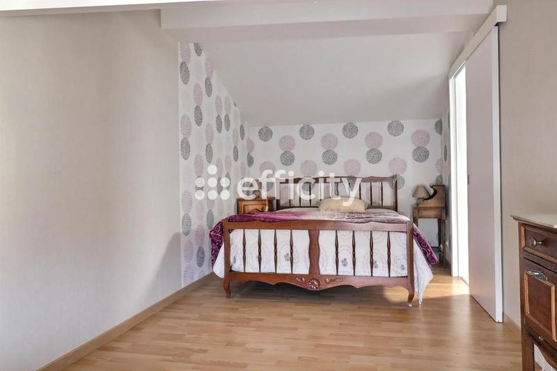 Maison - 150 m² - 7 pièces