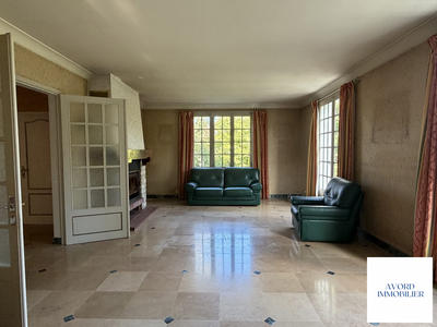 Maison ancienne - 261 m² - 10 pièces