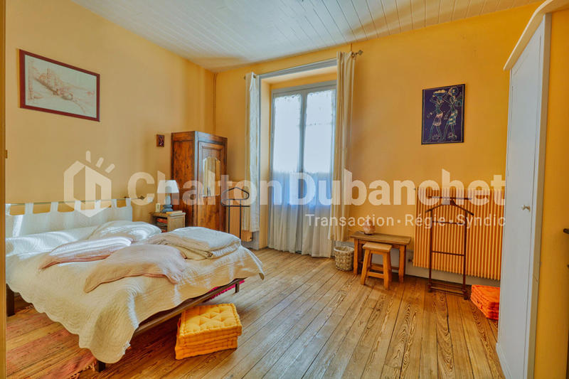 Appartement - 165 m² - 5 pièces