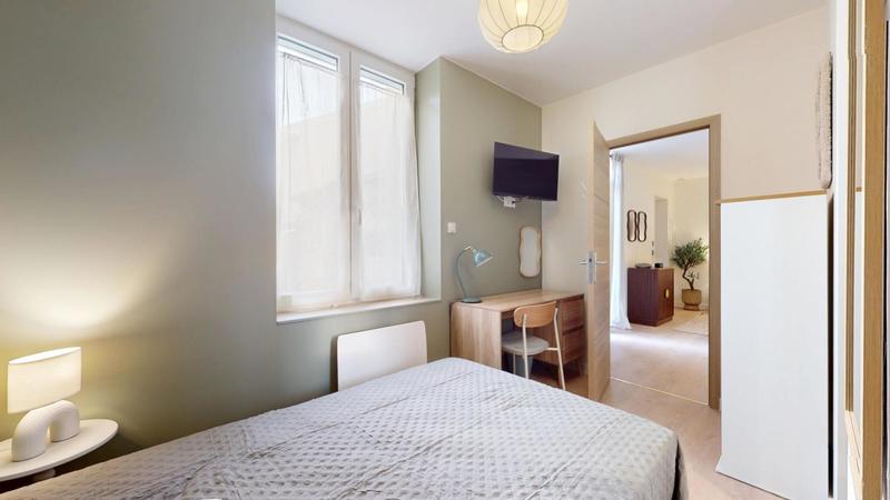 Appartement - 77 m² - 5 pièces