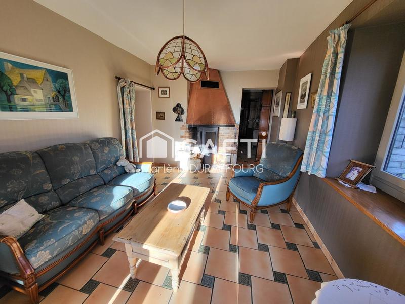 Maison - 275 m² - 10 pièces