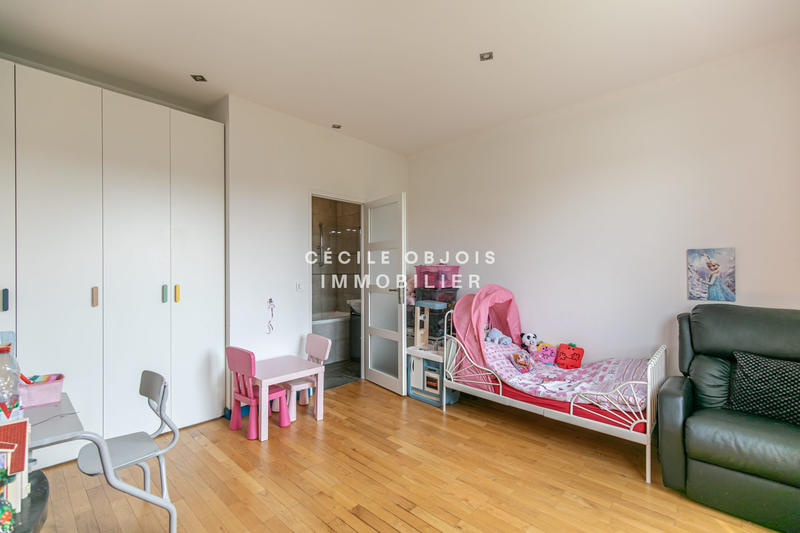 Maison - 224 m² - 10 pièces