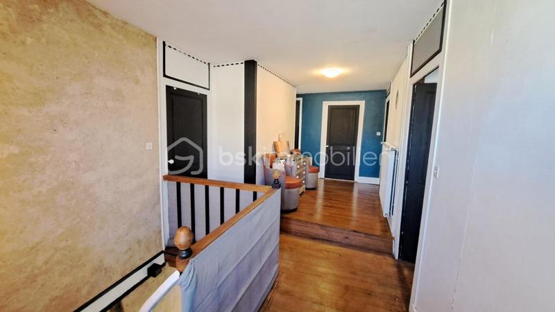 Maison en pierre - 340 m² - 8 pièces