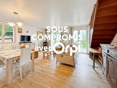 Maison - 103 m² - 4 pièces