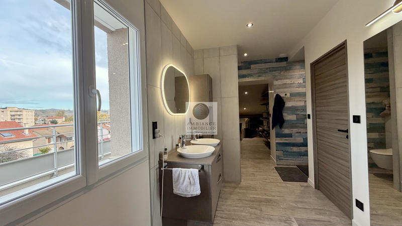 Appartement - 133 m² - 4 pièces