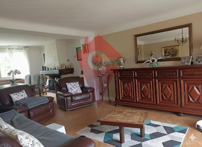 Propriété - 200 m² - 6 pièces