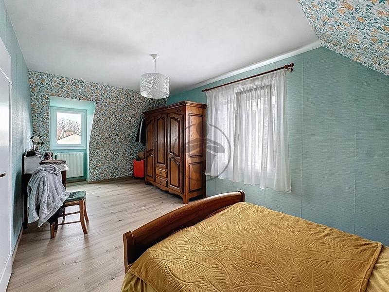 Maison - 127 m² - 7 pièces