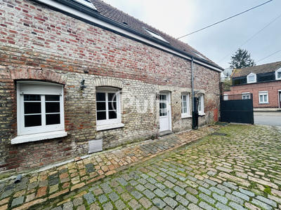 Maison - 85 m² - 5 pièces