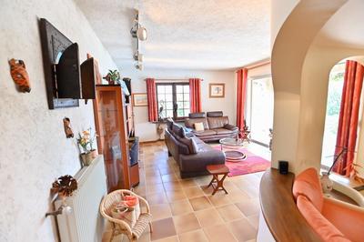 Villa - 265 m² - 5 pièces