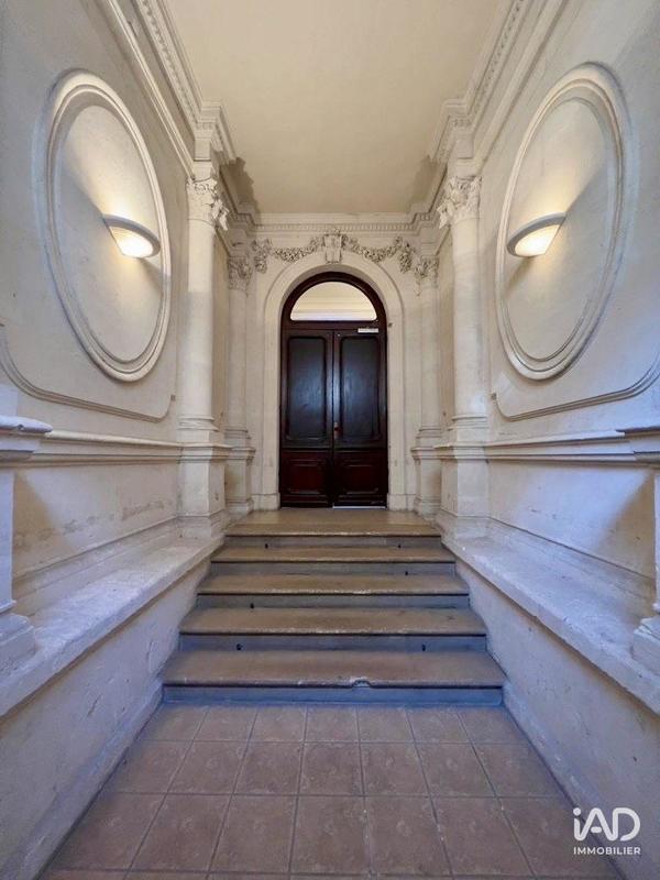 Appartement - 219 m² - 5 pièces