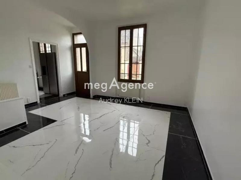 Maison de ville - 69 m² - 4 pièces