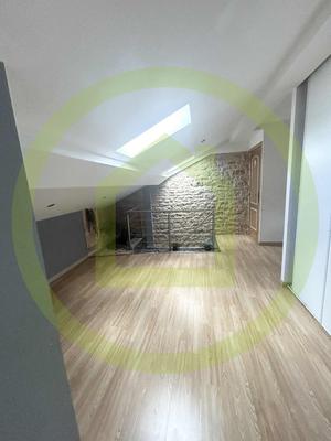 Duplex - 120 m² - 4 pièces