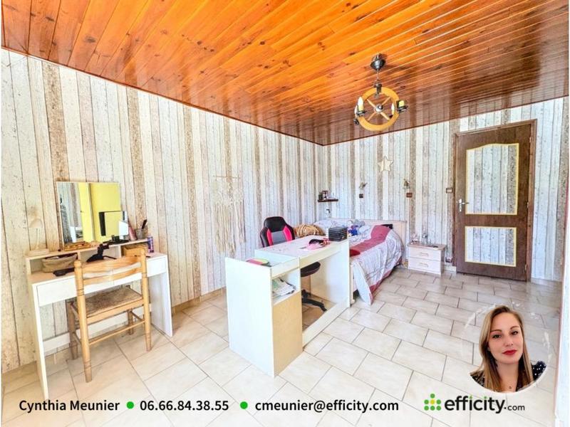 Maison - 324 m² - 11 pièces