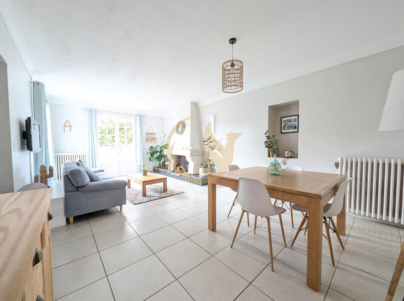 Maison - 145 m² - 7 pièces