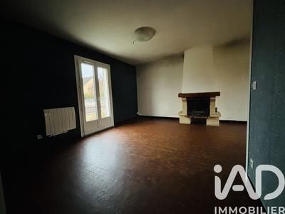 Maison - 94 m² - 5 pièces