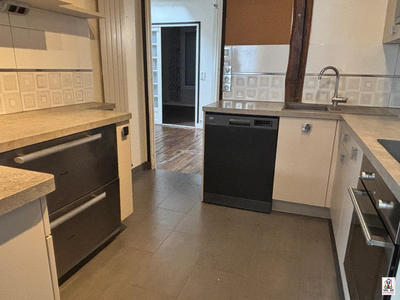 Appartement - 92 m² - 4 pièces