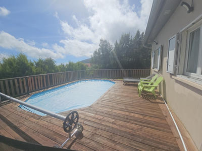 Villa - 243 m² - 8 pièces