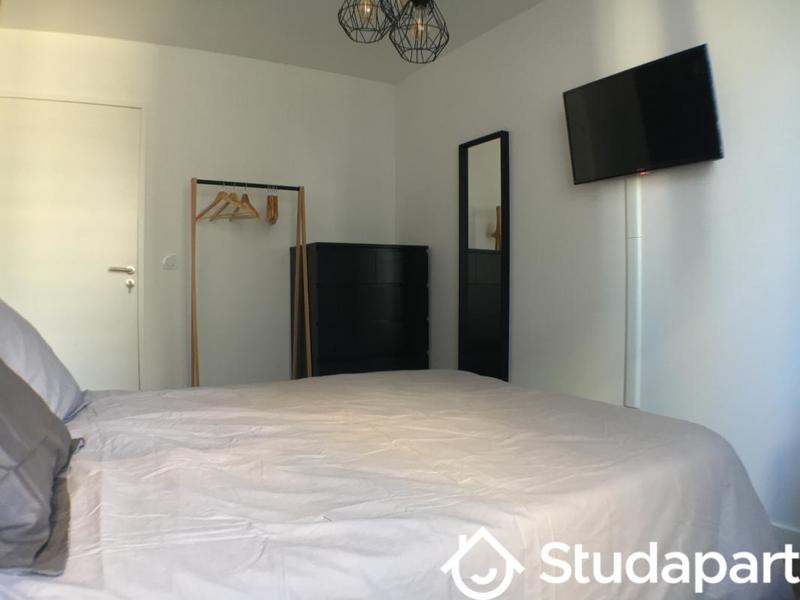 Chambre - 9 m² - 1 pièce