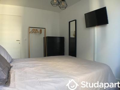 Chambre - 9 m² - 1 pièce