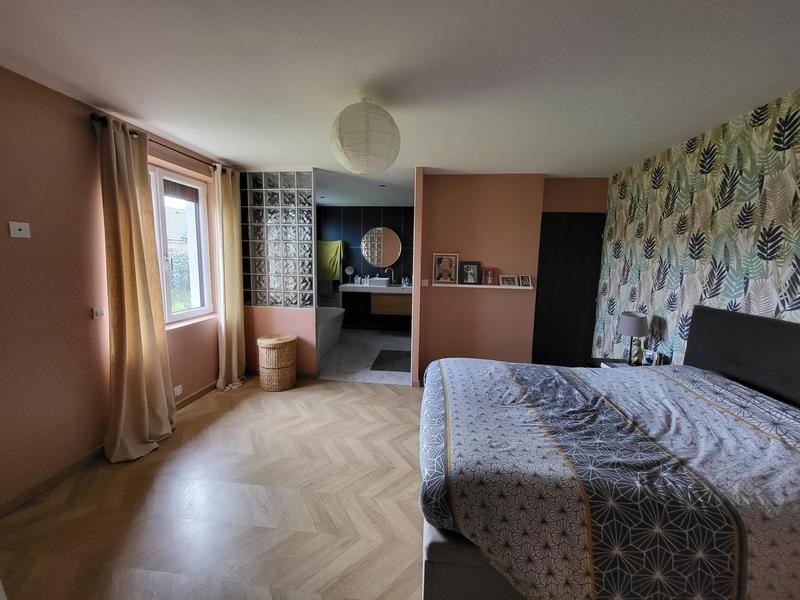 Maison traditionnelle - 130 m² - 7 pièces