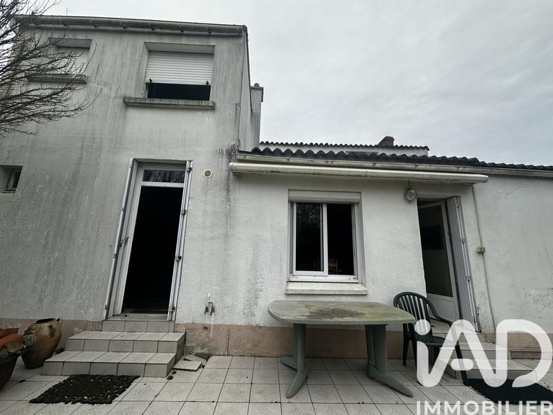 Maison - 200 m² - 7 pièces