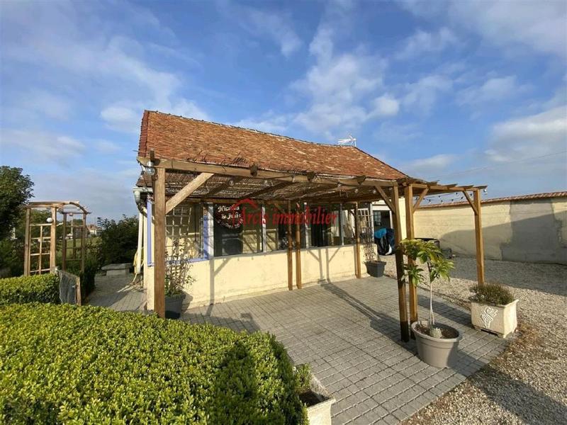 Maison - 180 m² - 10 pièces