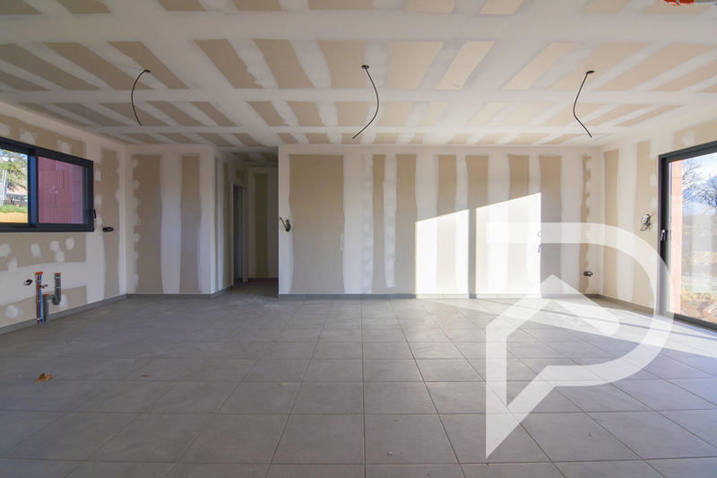 Maison - 99 m² - 4 pièces