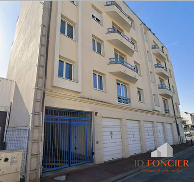 Parking / Garage - 15 m²