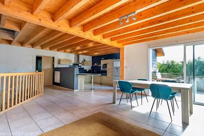 Maison - 285 m² - 10 pièces