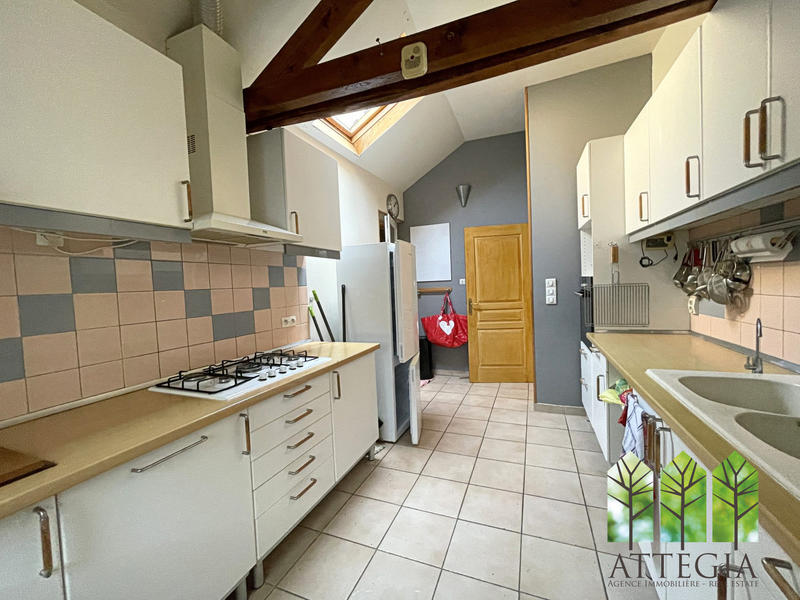 Maison - 180 m² - 5 pièces