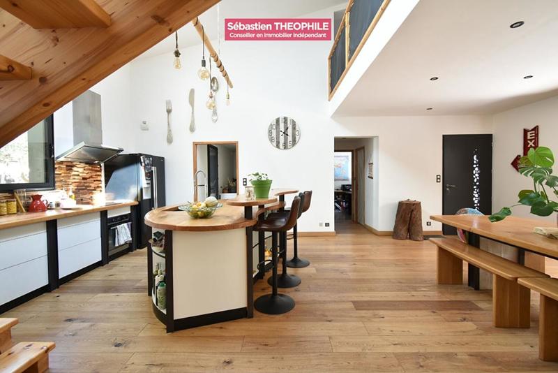 Maison - 161 m² - 5 pièces