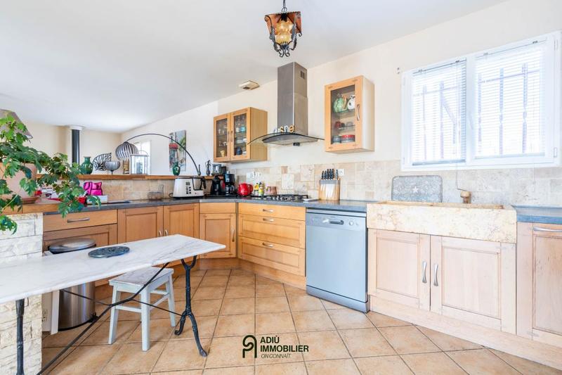 Maison - 104 m² - 4 pièces