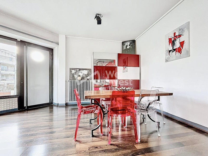 Villa - 198 m² - 7 pièces