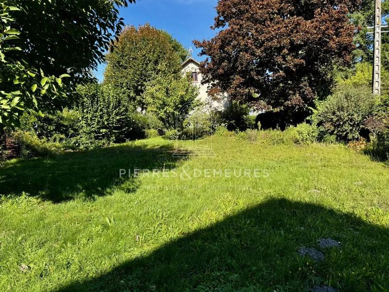 Maison de village - 231 m² - 7 pièces