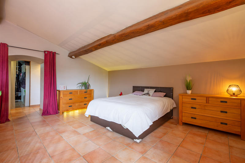 Maison - 138 m² - 4 pièces