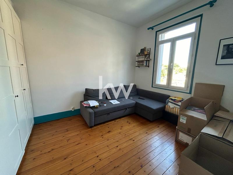 Maison traditionnelle - 111 m² - 6 pièces