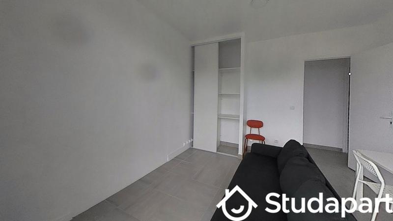 Chambre - 72 m² - 1 pièce