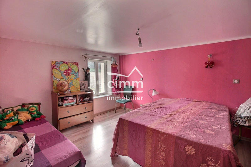 Maison - 94 m² - 4 pièces