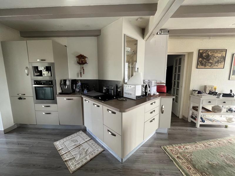 Maison - 203 m² - 7 pièces